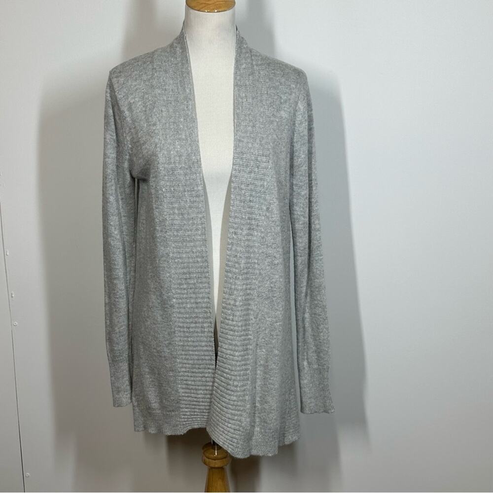 Doe & Rae Cardigan Sweater Gray Medium
